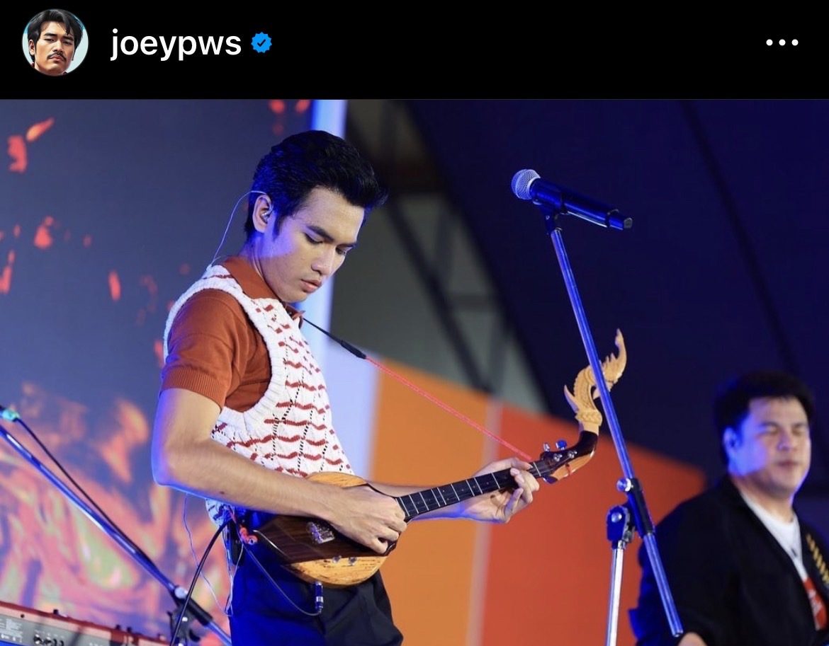 โจอี้ ภูวศิษฐ์ รับเป็นขวัญใจด่านตรวจ เผยที่มาถ่ายรูปยังไงให้เหมือนโดนรวบ!! โจอี้ ภูวศิษฐ์ รับเป็นขวัญใจด่านตรวจ เผยที่มาถ่ายรูปยังไงให้เหมือนโดนรวบ!!