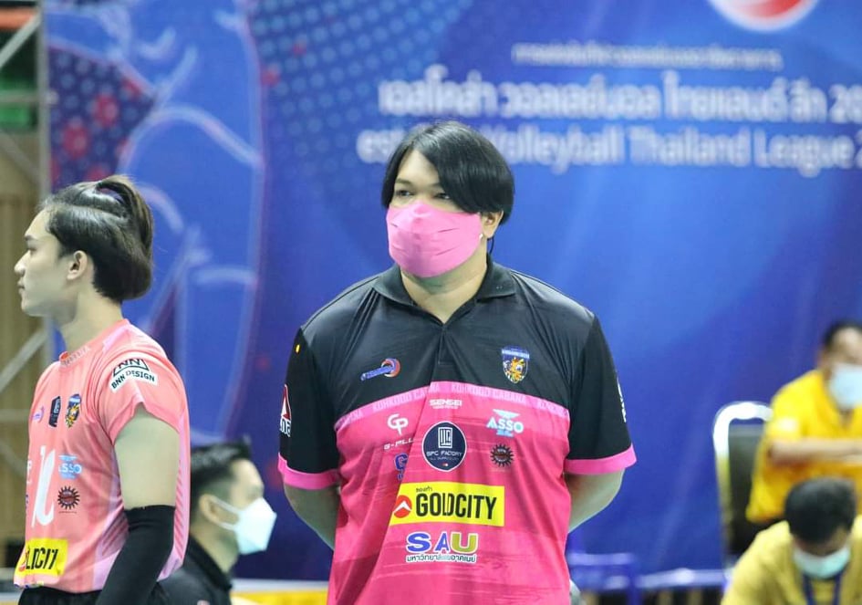'โค้ชเอ็มม่า' ย้อนความหลังตั้งแต่พบและสร้าง 'บาร์เลน ธนทัต' บีหลังที่กำลังสุดปังตอนนี้ 'โค้ชเอ็มม่า' ย้อนความหลังตั้งแต่พบและสร้าง 'บาร์เลน ธนทัต' บีหลังที่กำลังสุดปังตอนนี้