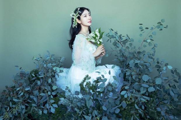 สวยยกกำลัง 4!! เปิดที่มาชุดวิวาห์ “พัคชินฮเย” สวยประทับใจในธีมแมกไม้ สวยยกกำลัง 4!! เปิดที่มาชุดวิวาห์ “พัคชินฮเย” สวยประทับใจในธีมแมกไม้