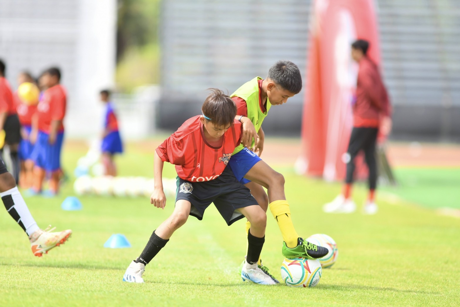 'โตโยต้าจูเนียร์ฟุตบอลคลินิก' บุกบุรีรัมย์ หาช้างเผือกร่วม 'U14อาเซียนดรีมฟุตบอล2023'