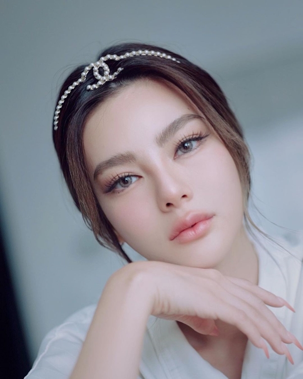 ดิว อริสรา ไกล่เกลี่ยคู่กรณี คดีหมิ่นประมาทไม่สำเร็จ ดิว อริสรา ไกล่เกลี่ยคู่กรณี คดีหมิ่นประมาทไม่สำเร็จ