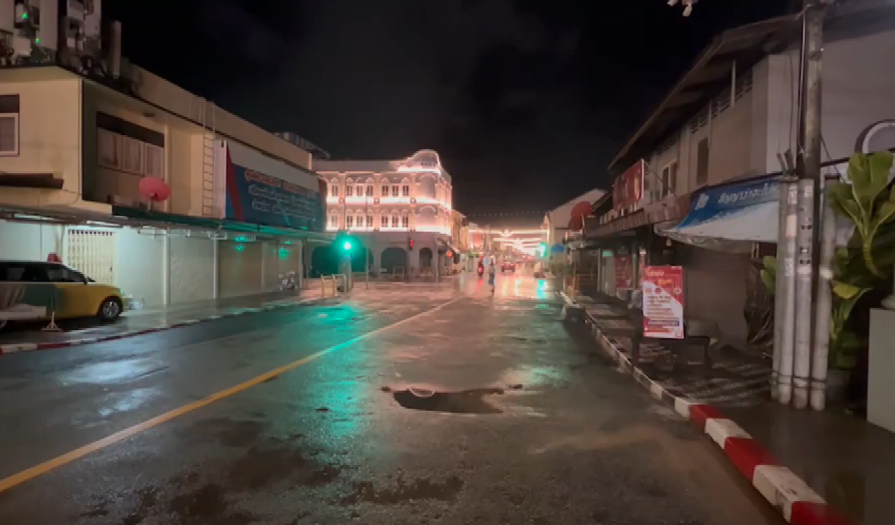 น้ำท่วมภูเก็ตคลี่คลายแล้ว บางจุดยังมีน้ำท่วมขังเล็กน้อย
