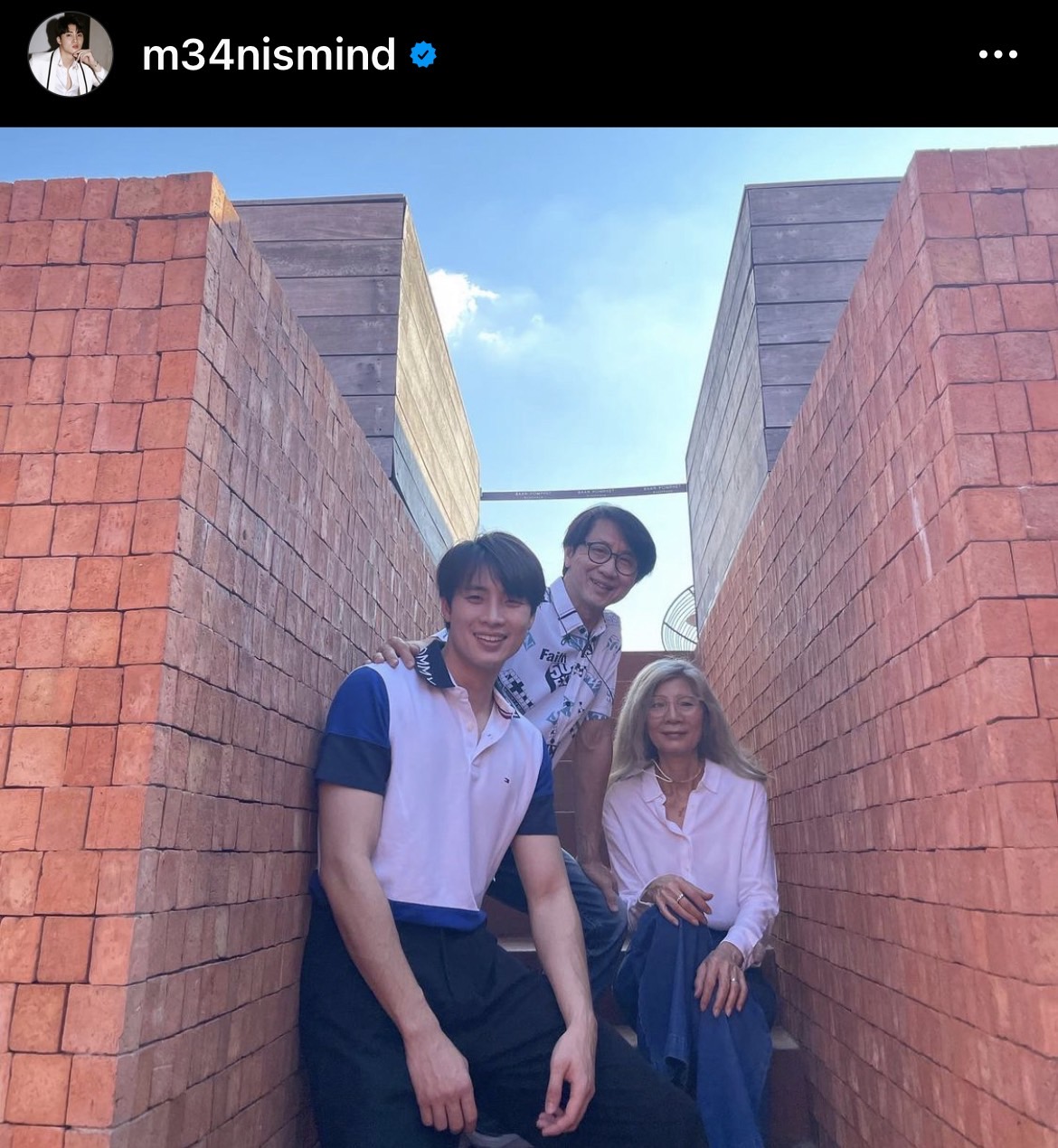 มีน พีรวิชญ์ และ ครอบครัว ทำบุญวันเกิดไถ่ชีวิตกระบือ