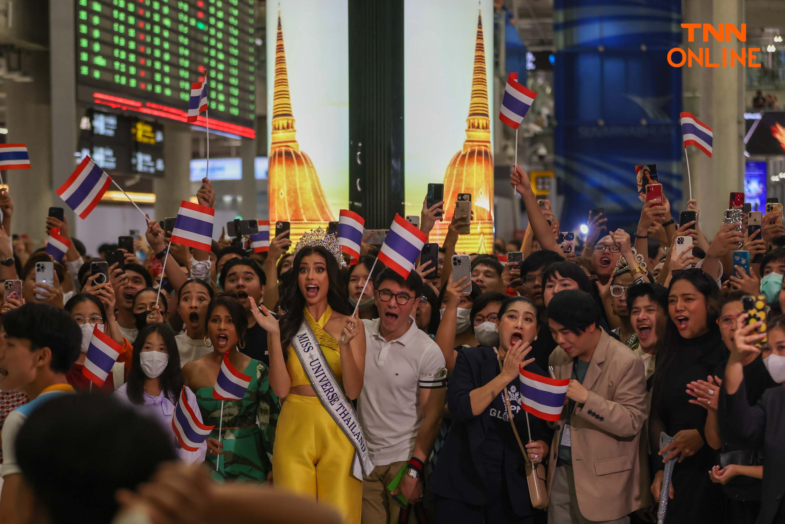 สนามบินแทบแตก! แฟนนางงามร่วมส่ง แอนโทเนีย ไปคว้ามง 3