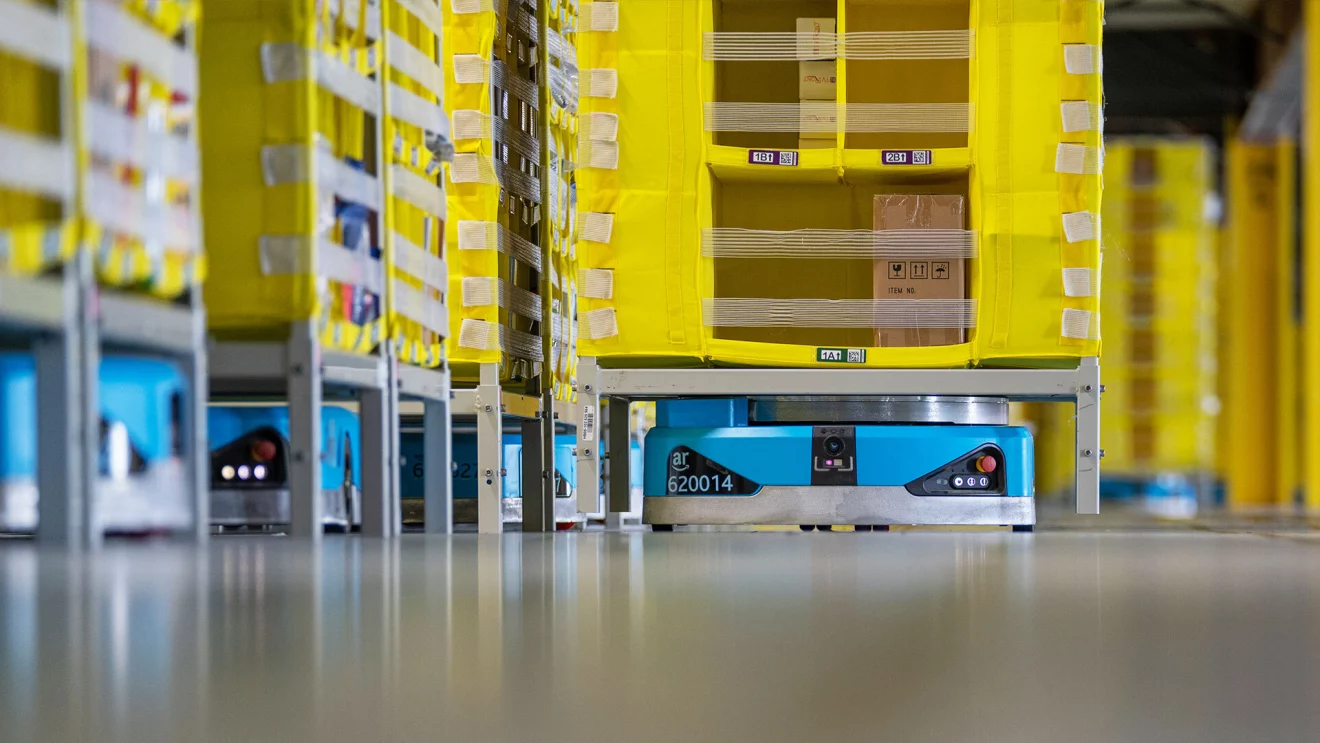 หวั่น ! Amazon อาจมีพนักงานหุ่นยนต์มากกว่าคนในไม่กี่ปี