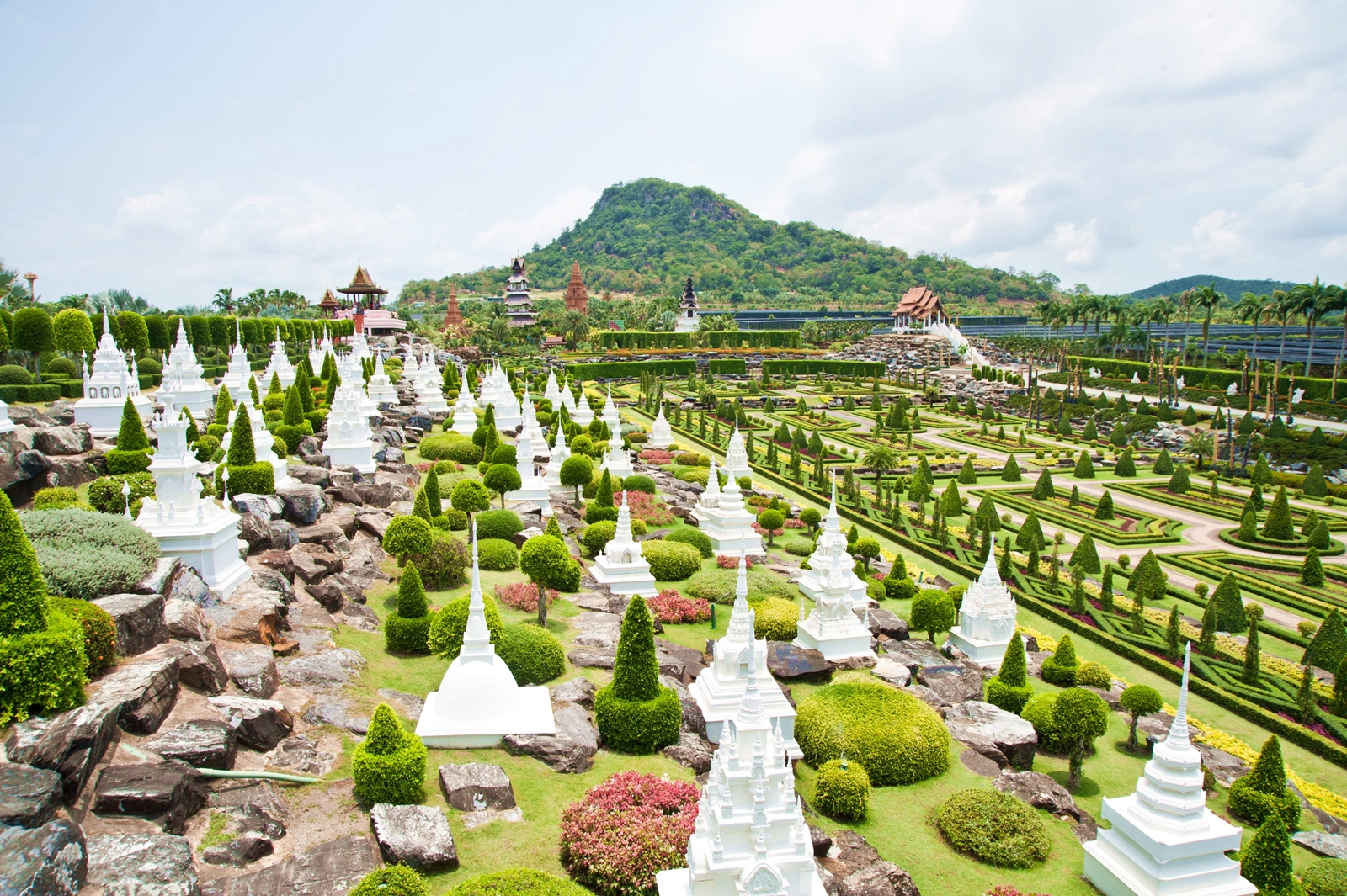 9 รูทเที่ยวชลบุรี เช็คอินบางแสน ตั้งแคมป์นั่งฟิน เคาท์ดาวน์ชิวๆ ริมทะลพัทยา!