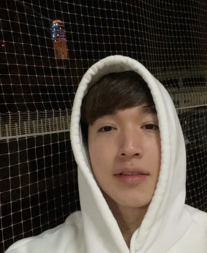 ได้ของขวัญชิ้นใหญ่ หมอริท อวดเค้กก้อนโตมูลค่า 1 แสนบาท!!