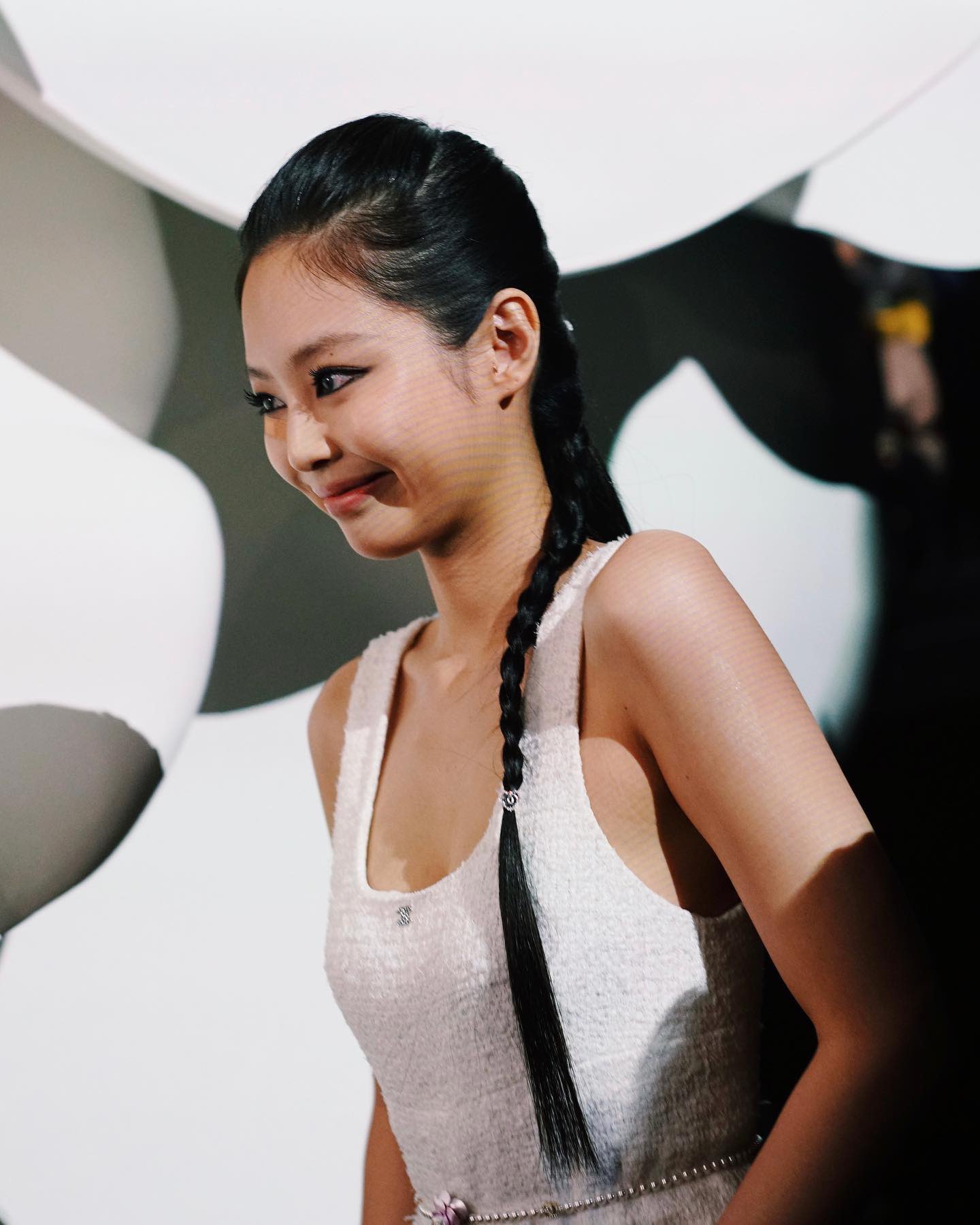 มีแต่ความฮอต!! 'พัคซอจุน-เจนนี่ BLACKPINK' กระทบไหล่ชมแฟชั่นโชว์ที่ปารีส มีแต่ความฮอต!! 'พัคซอจุน-เจนนี่ BLACKPINK' กระทบไหล่ชมแฟชั่นโชว์ที่ปารีส