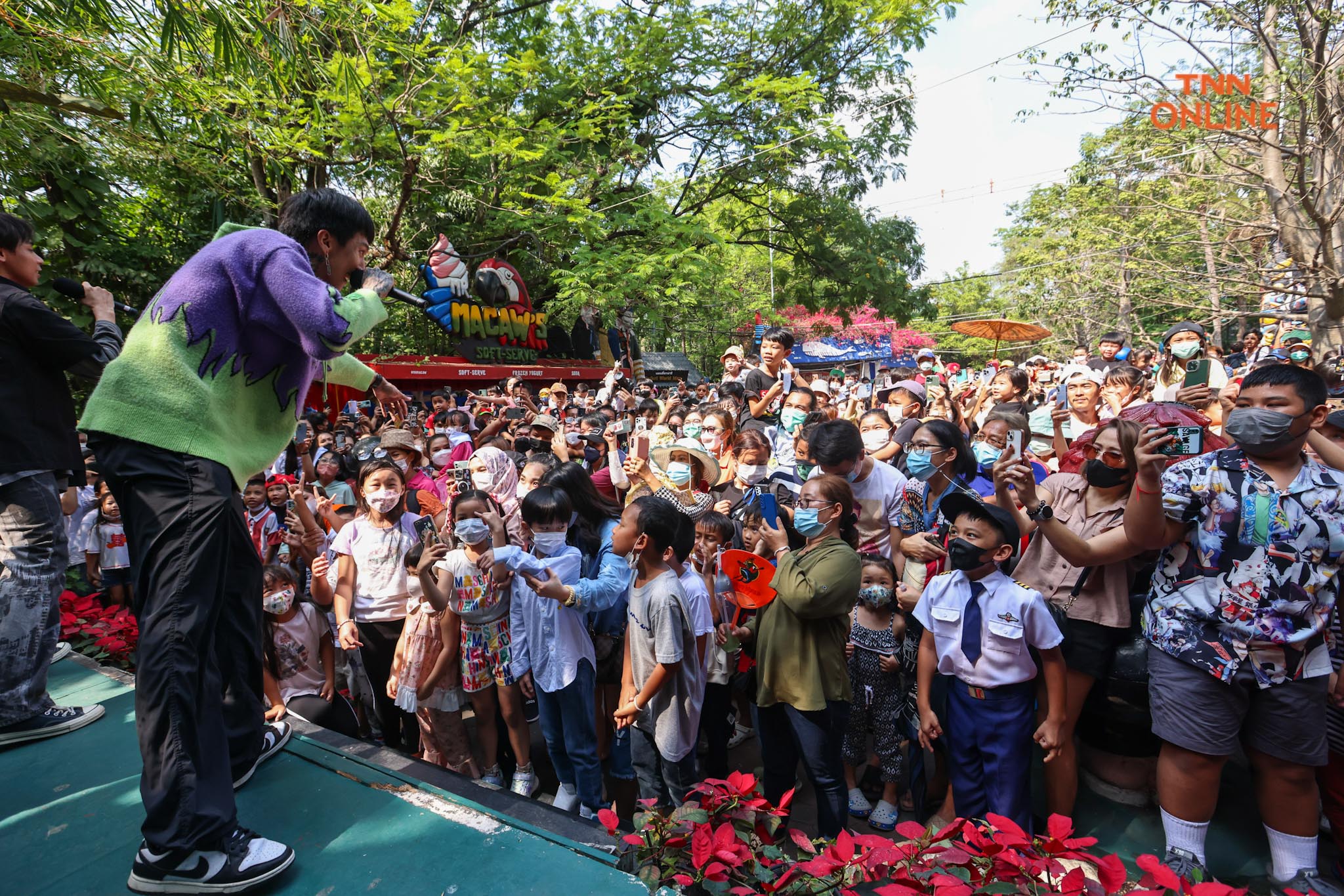 ทรงอย่างแบด”กระหึ่ม ฮาย-เซน บุกเซอร์ไพรส์น้องๆในวันเด็ก