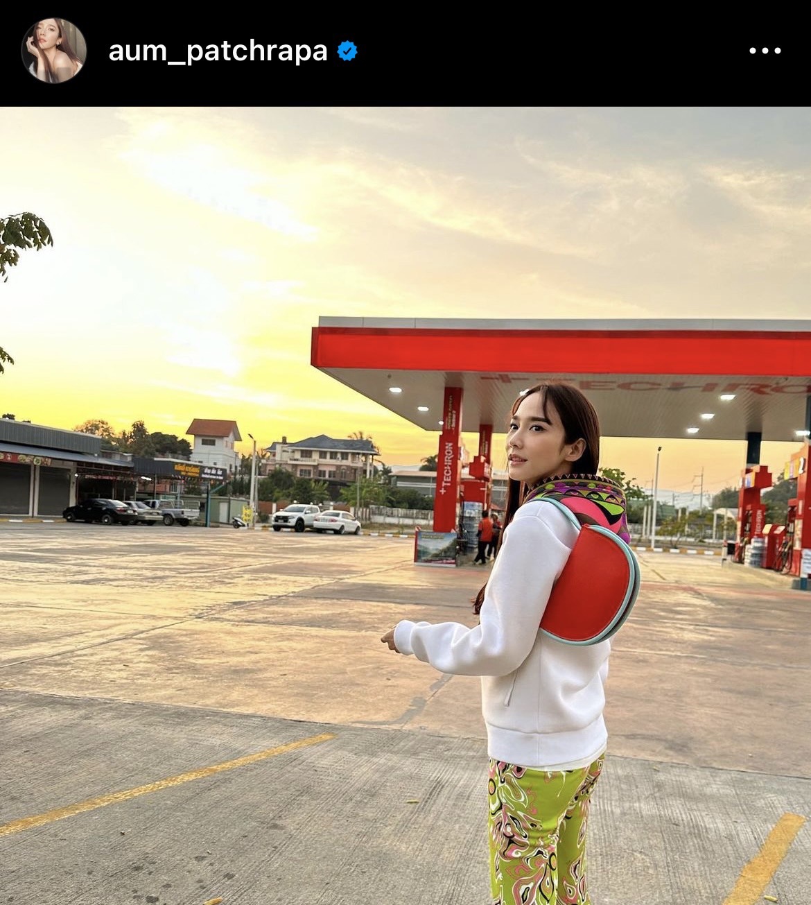ตลาดแทบแตก! อั้ม พัชราภา เดินตลาดอุดหนุนสินค้าชาวเขาเป็นกันเองมาก ตลาดแทบแตก! อั้ม พัชราภา เดินตลาดอุดหนุนสินค้าชาวเขาเป็นกันเองมาก
