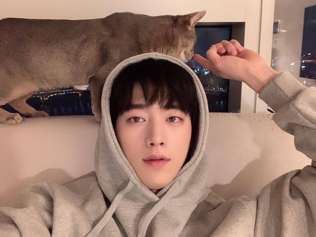 ซอคังจุน กำลังจะหันหลังให้วงการบันเทิงชั่วคราวเพื่อเข้ากรมทหารในวันที่ 23 พฤศจิกายนนี้ ซอคังจุน กำลังจะหันหลังให้วงการบันเทิงชั่วคราวเพื่อเข้ากรมทหารในวันที่ 23 พฤศจิกายนนี้