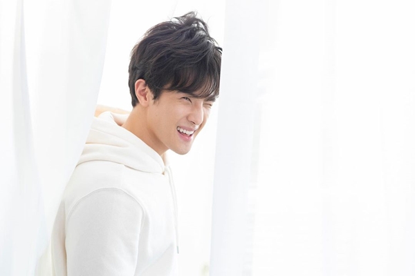 เจมส์ มาร์ โชว์หุ่น! แทนคำขอบคุณ อวยพรวันเกิดด้วยภาพนี้