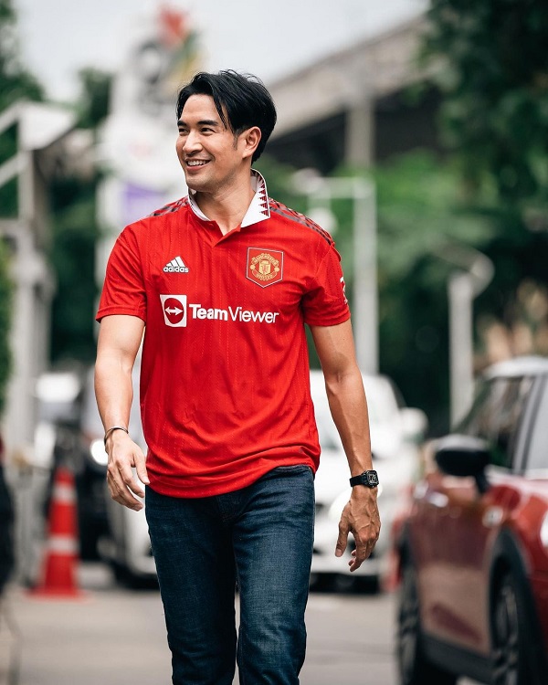 “เกรท วรินทร” ลุ้น แมนยูฯคว้าแชมป์ - TrueVisions จัดกิจกรรม  RED WAR (มีคลิป)