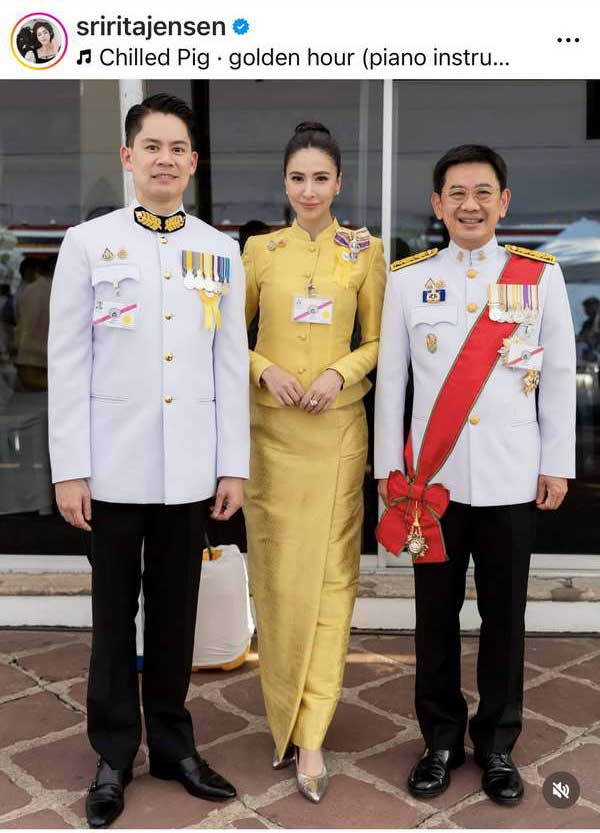 ศรีริต้า-กรณ์ ปลื้ม!ร่วม พระราชพิธีทรงบำเพ็ญพระราชกุศลถวายผ้าพระกฐิน ศรีริต้า-กรณ์ ปลื้ม!ร่วม พระราชพิธีทรงบำเพ็ญพระราชกุศลถวายผ้าพระกฐิน