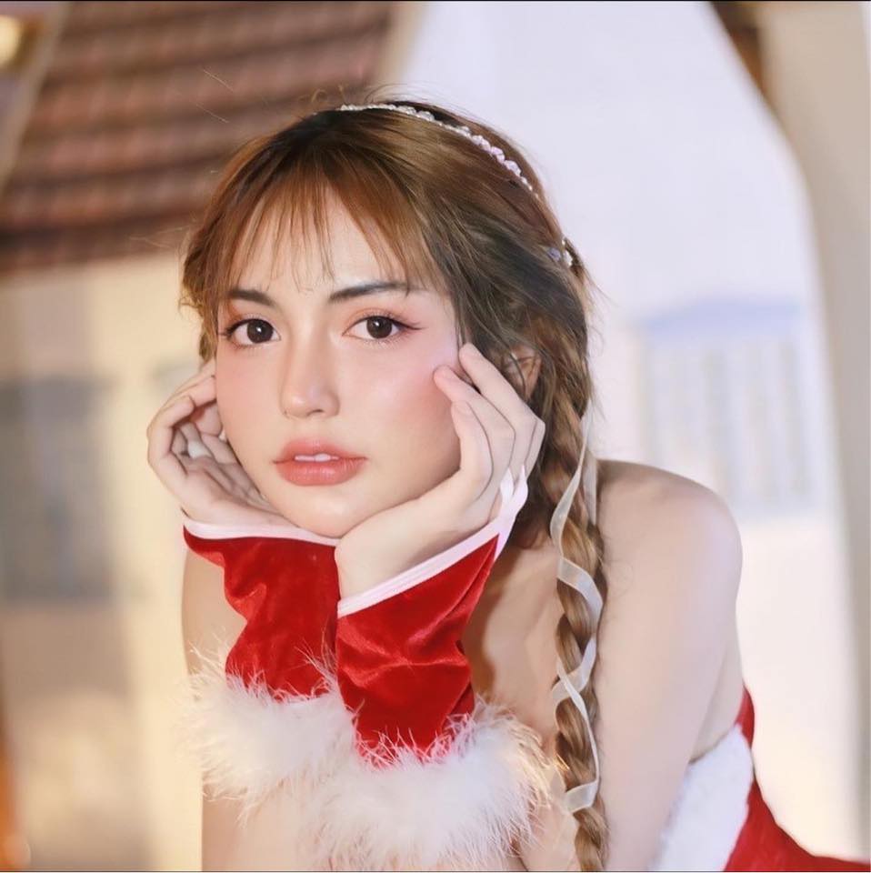 โนอา ภญมณ เข้าพบตำรวจมอบหลักฐานเพิ่มเติม หลังถูกทำร้ายร่างกาย โนอา ภญมณ เข้าพบตำรวจมอบหลักฐานเพิ่มเติม หลังถูกทำร้ายร่างกาย