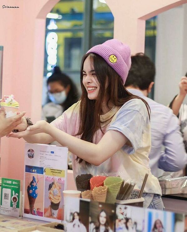แอลลี่ สุดแฮปปี้ชาว ONLY ทุ่มสุดตัว! ฉลองวันเกิดจนเกิดแฮชแท็ก #17ยังแอ๋ว ติดเทรนด์บนทวิตเตอร์ แอลลี่ สุดแฮปปี้ชาว ONLY ทุ่มสุดตัว! ฉลองวันเกิดจนเกิดแฮชแท็ก #17ยังแอ๋ว ติดเทรนด์บนทวิตเตอร์