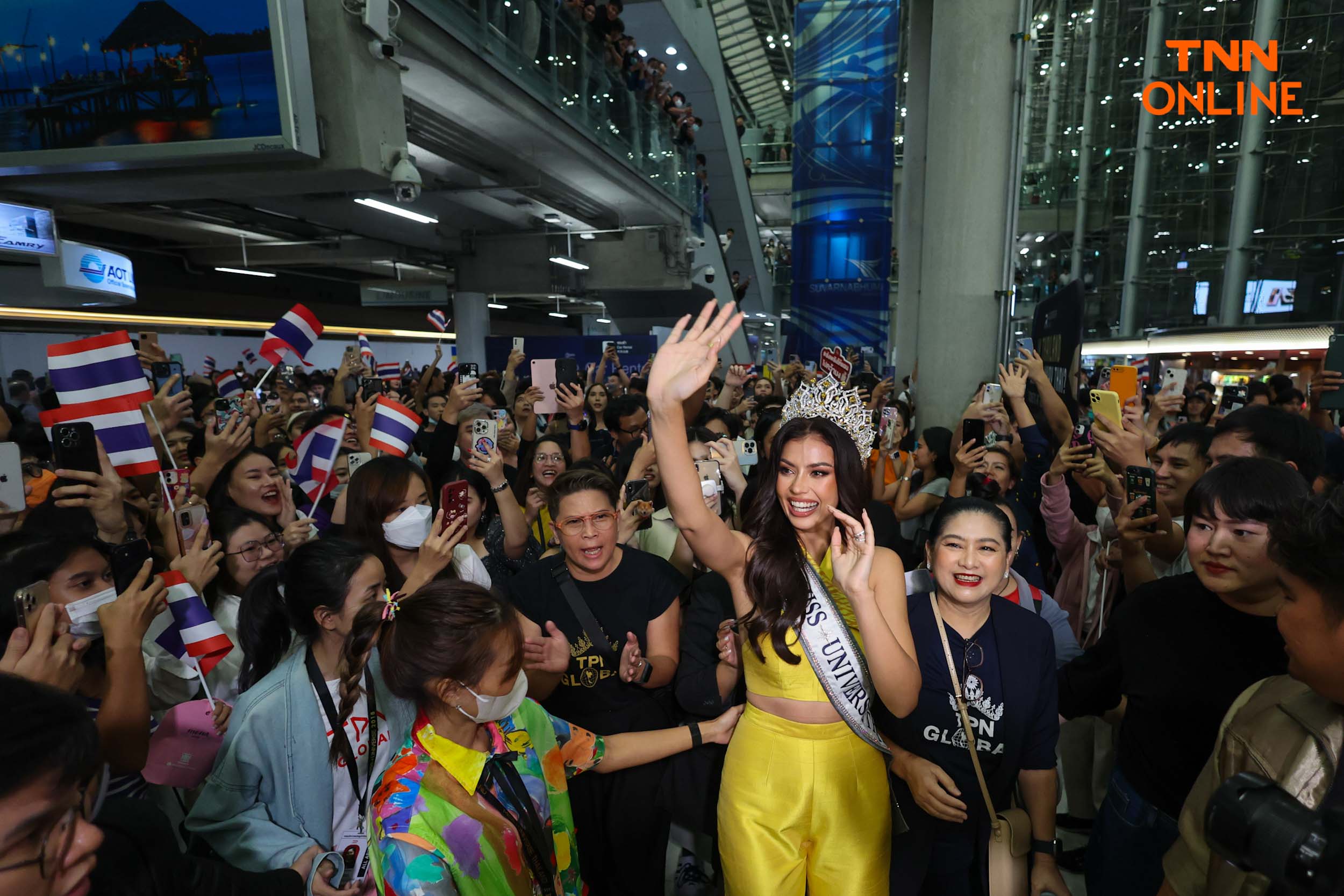 สนามบินแทบแตก! แฟนนางงามร่วมส่ง แอนโทเนีย ไปคว้ามง 3 สนามบินแทบแตก! แฟนนางงามร่วมส่ง แอนโทเนีย ไปคว้ามง 3
