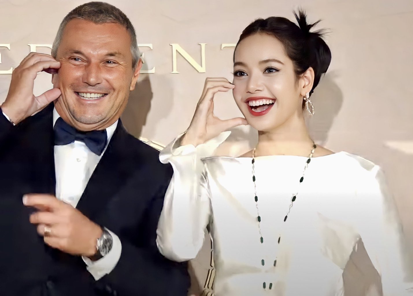 ยิ้มสยามสาดออร่า!! ‘ลิซ่า BLACKPINK’ สวยครองเทรนด์โลกในอีเวนต์ Bvlgari กรุงโซล ยิ้มสยามสาดออร่า!! ‘ลิซ่า BLACKPINK’ สวยครองเทรนด์โลกในอีเวนต์ Bvlgari กรุงโซล