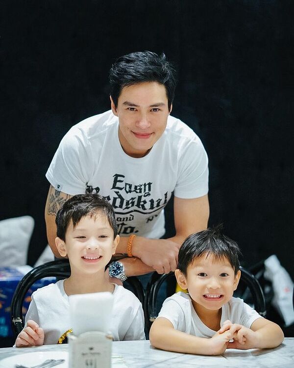 หล่อล่ำกล้ามดี ปีเตอร์ คอร์ป อวดหุ่นฟิตเฟิร์ม 46 กะรัตน่าฟัดจังเลย..ป๋าาขาาาาา!!!! หล่อล่ำกล้ามดี ปีเตอร์ คอร์ป อวดหุ่นฟิตเฟิร์ม 46 กะรัตน่าฟัดจังเลย..ป๋าาขาาาาา!!!!