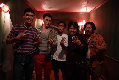 เปิดใจผู้กำกับฯ “404 สุขีนิรันดร์..RUN RUN” จัดเต็มนักแสดงยืนหนึ่งเรื่องฮา เปิดใจผู้กำกับฯ “404 สุขีนิรันดร์..RUN RUN” จัดเต็มนักแสดงยืนหนึ่งเรื่องฮา