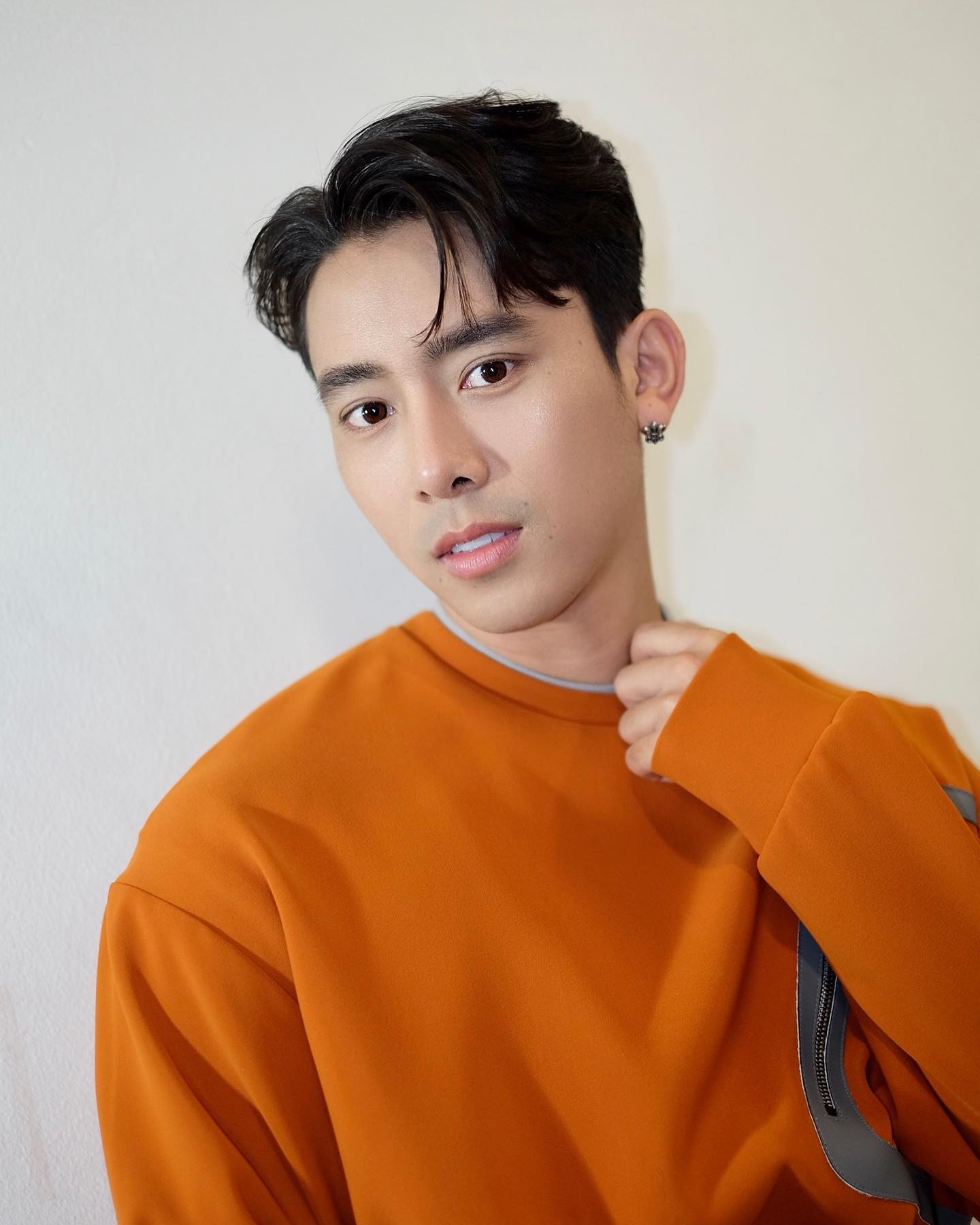เบิ้ล ปทุมราช นำเงินที่ได้จากคอนเสิร์ต บริจาคช่วยเหลือสองพี่น้องยากไร้ เบิ้ล ปทุมราช นำเงินที่ได้จากคอนเสิร์ต บริจาคช่วยเหลือสองพี่น้องยากไร้