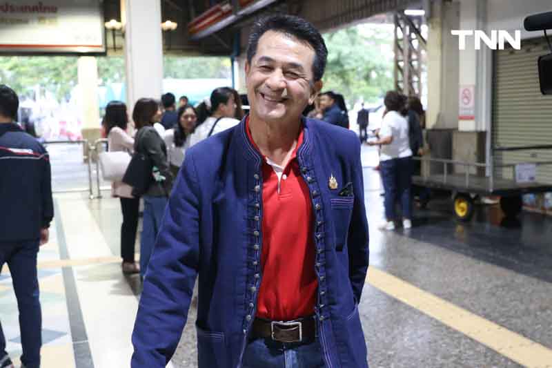 นายกฯร่วมเดินทางโดยรถไฟ นำสมาชิกพรรคเพื่อไทยร่วมเสวนาที่หัวหิน นายกฯร่วมเดินทางโดยรถไฟ นำสมาชิกพรรคเพื่อไทยร่วมเสวนาที่หัวหิน