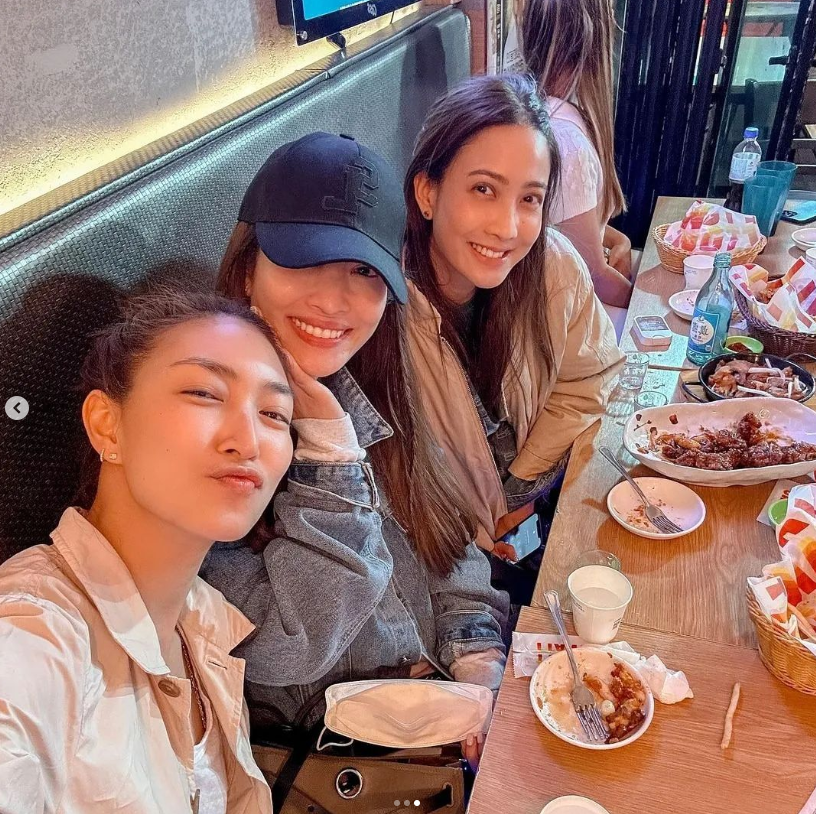 แอฟ ทักษอร นำทัพ นักแสดงจากหนัง มายาพิศวง  ร่วมงานเทศกาลภาพยนตร์นานาชาติปูซาน