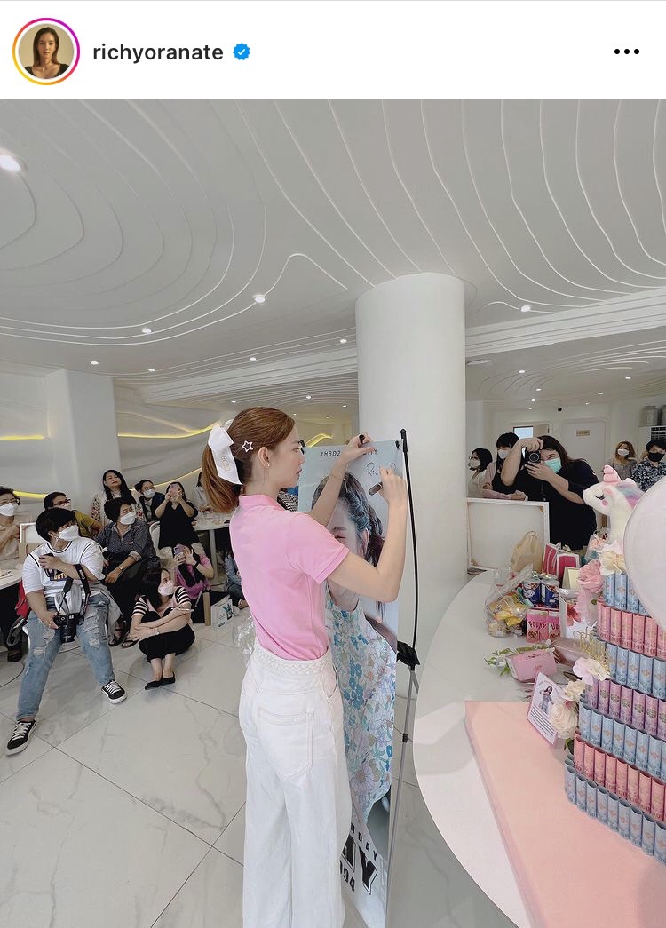  ริชชี่ สุดปลื้ม!!  ตามเก็บภาพทุกโปรเจกต์วันเกิดที่แฟนคลับทำให้ 