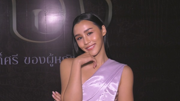 “ลิลลี่ ภัณฑิลา” ยก “ใบเฟิร์น” เป็นไอดอล (มีคลิป)