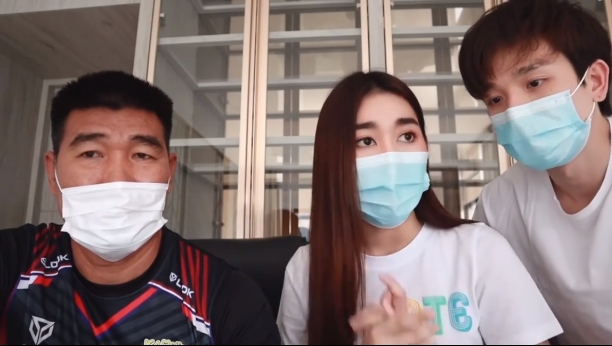 อาการ นุ้ย สุจิรา หลังรู้ว่า สมรักษ์ คำสิงห์ ไม่ติดโควิด-19 หลังผลตรวจรอบ 3 ไม่เจอเชื้อ