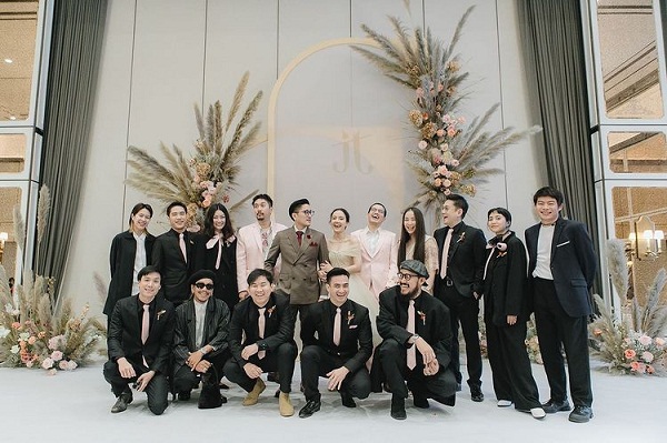  “จอย ชลธิชา” เผยความรู้สึกหลังเข้าพิธีหมั่น  (มีคลิป)