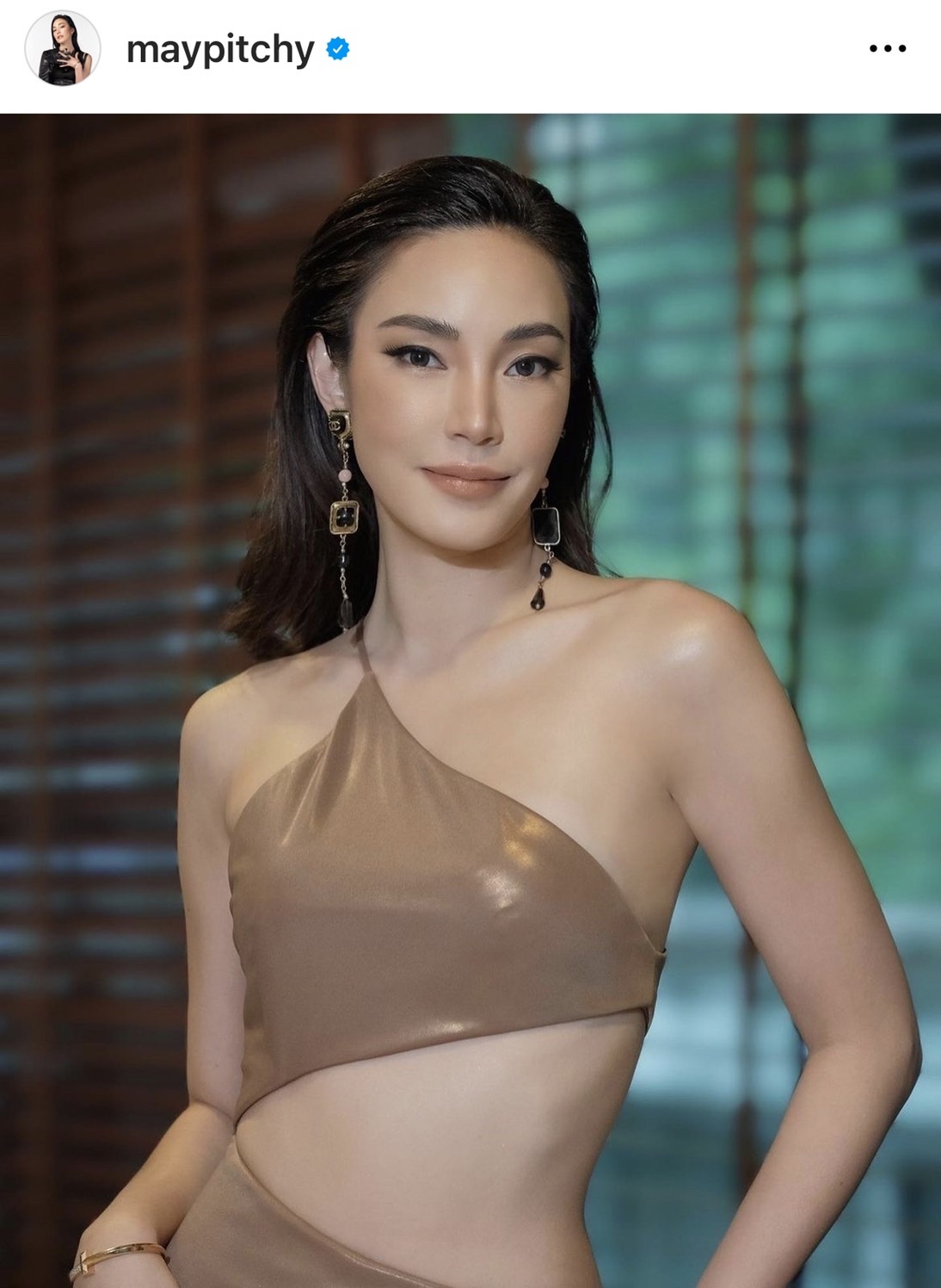 เมย์ พิชญ์นาฏ  ตัดพ้อเบาๆ  หลังเดินสายร่วมงานแต่งเพื่อนๆ 