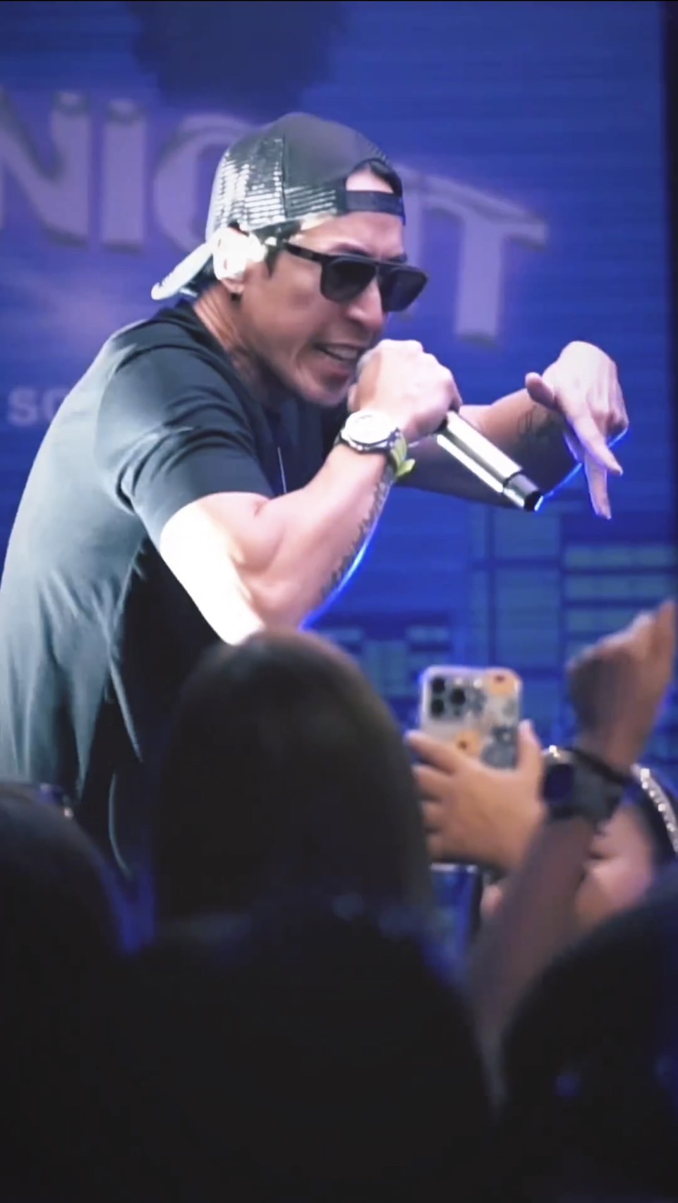 ป่วยก็ไม่หวั่น! เจ เจตริน แสดงโชว์จัดเต็มไม่แคร์อาการป่วย ป่วยก็ไม่หวั่น! เจ เจตริน แสดงโชว์จัดเต็มไม่แคร์อาการป่วย