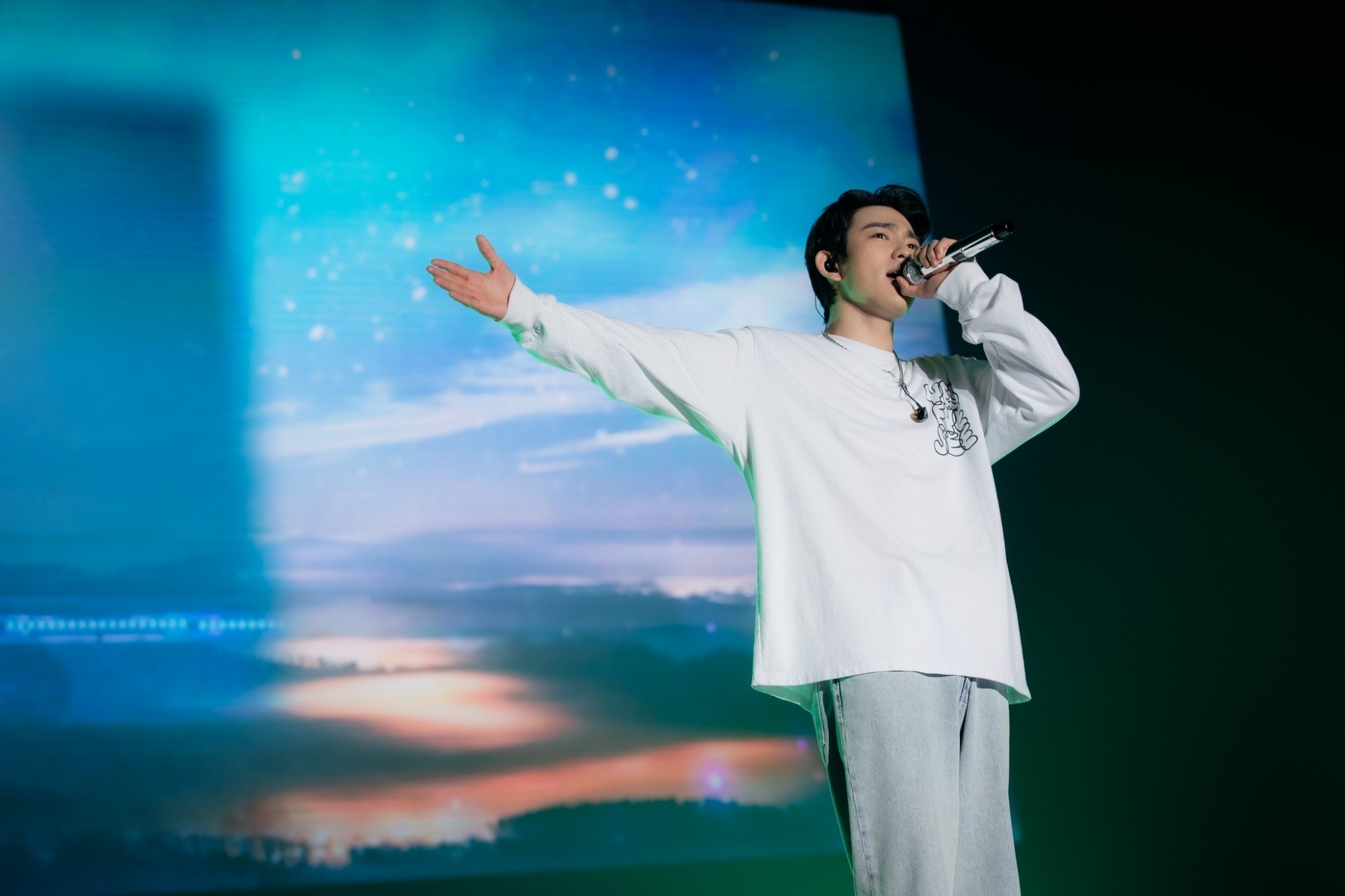 ประมวลความฟิน!! ‘จินยอง GOT7’ จัดแฟนคอนเสิร์ตเดี่ยวในไทย 2 รอบตั๋วเกลี้ยง ประมวลความฟิน!! ‘จินยอง GOT7’ จัดแฟนคอนเสิร์ตเดี่ยวในไทย 2 รอบตั๋วเกลี้ยง