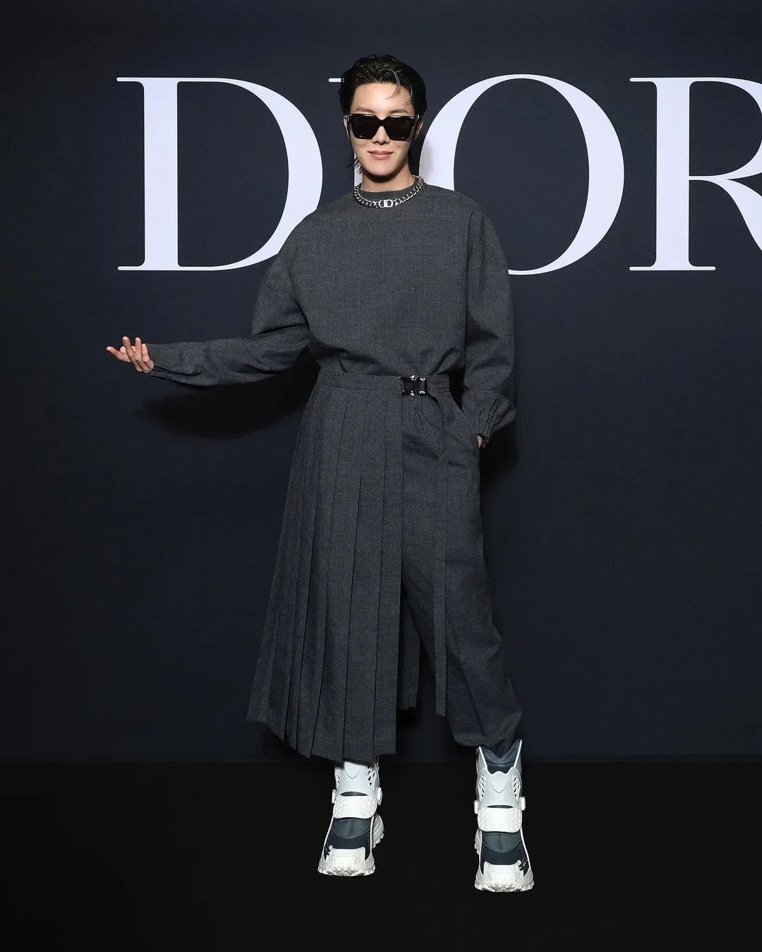 มาย ภาคภูมิ-เจมส์จิ-จีมิน-เจโฮป!! ร่วมชมแฟชั่นโชว์แบรนด์ Dior ที่ปารีสแฟชั่นวีค มาย ภาคภูมิ-เจมส์จิ-จีมิน-เจโฮป!! ร่วมชมแฟชั่นโชว์แบรนด์ Dior ที่ปารีสแฟชั่นวีค