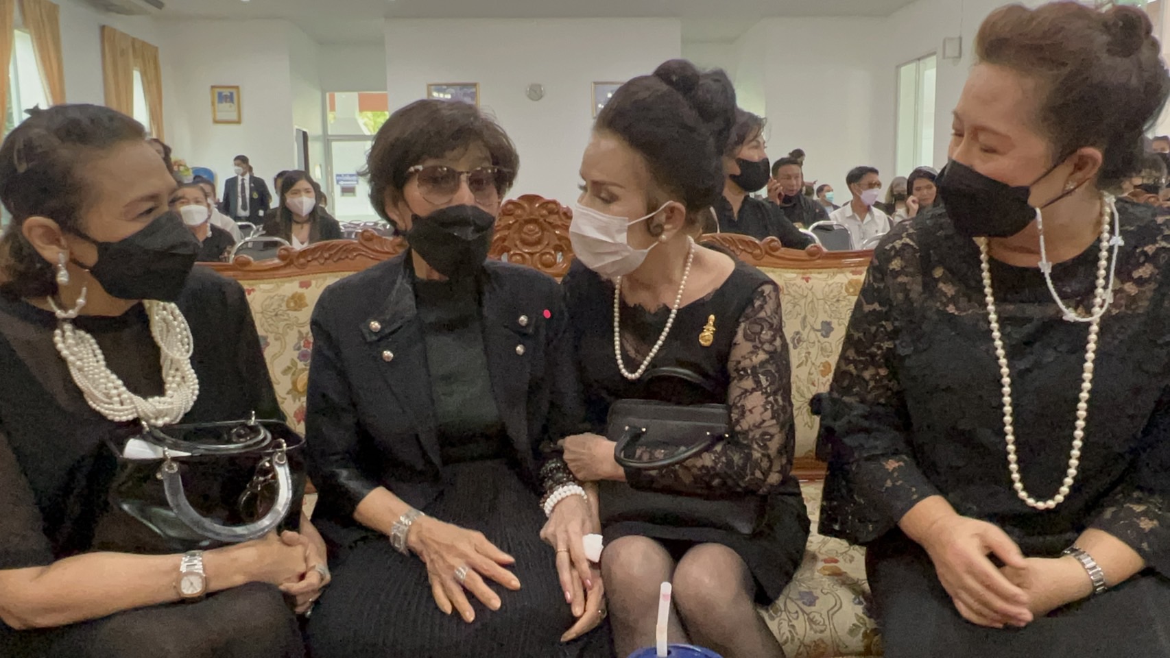  “ตุ๊ กาญจนา” ภรรยา แอ๊ด สมบัติ เผยคำพูดสุดท้ายก่อนจากไป