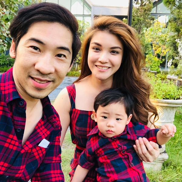 ย้อนรอย 3 ดาราสาว ไหว้พระตีมูรติ ความรักสำเร็จ ! 