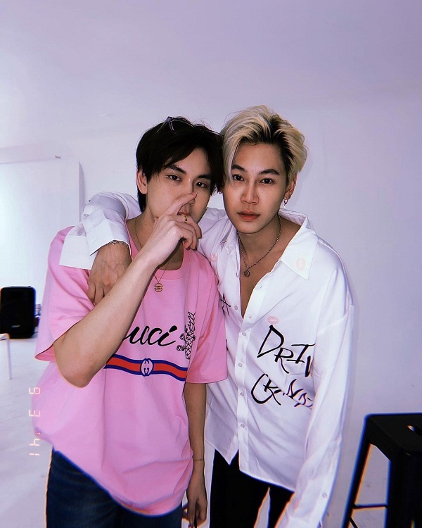 “บุ๋น” เซอร์ไพรส์ให้แหวนสลักชื่อ “เปรม” ในวันเกิด  (มีคลิป)