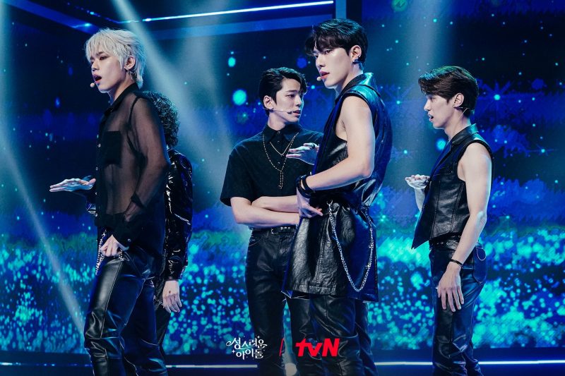 ฮอตอะไรเบอร์นี้!! 'คิมมินกยู' สลัดลุคเลขาหนุ่มแว่น สู่ไอดอลซิกซ์แพ็กแน่นในซีรีส์ใหม่ ฮอตอะไรเบอร์นี้!! 'คิมมินกยู' สลัดลุคเลขาหนุ่มแว่น สู่ไอดอลซิกซ์แพ็กแน่นในซีรีส์ใหม่