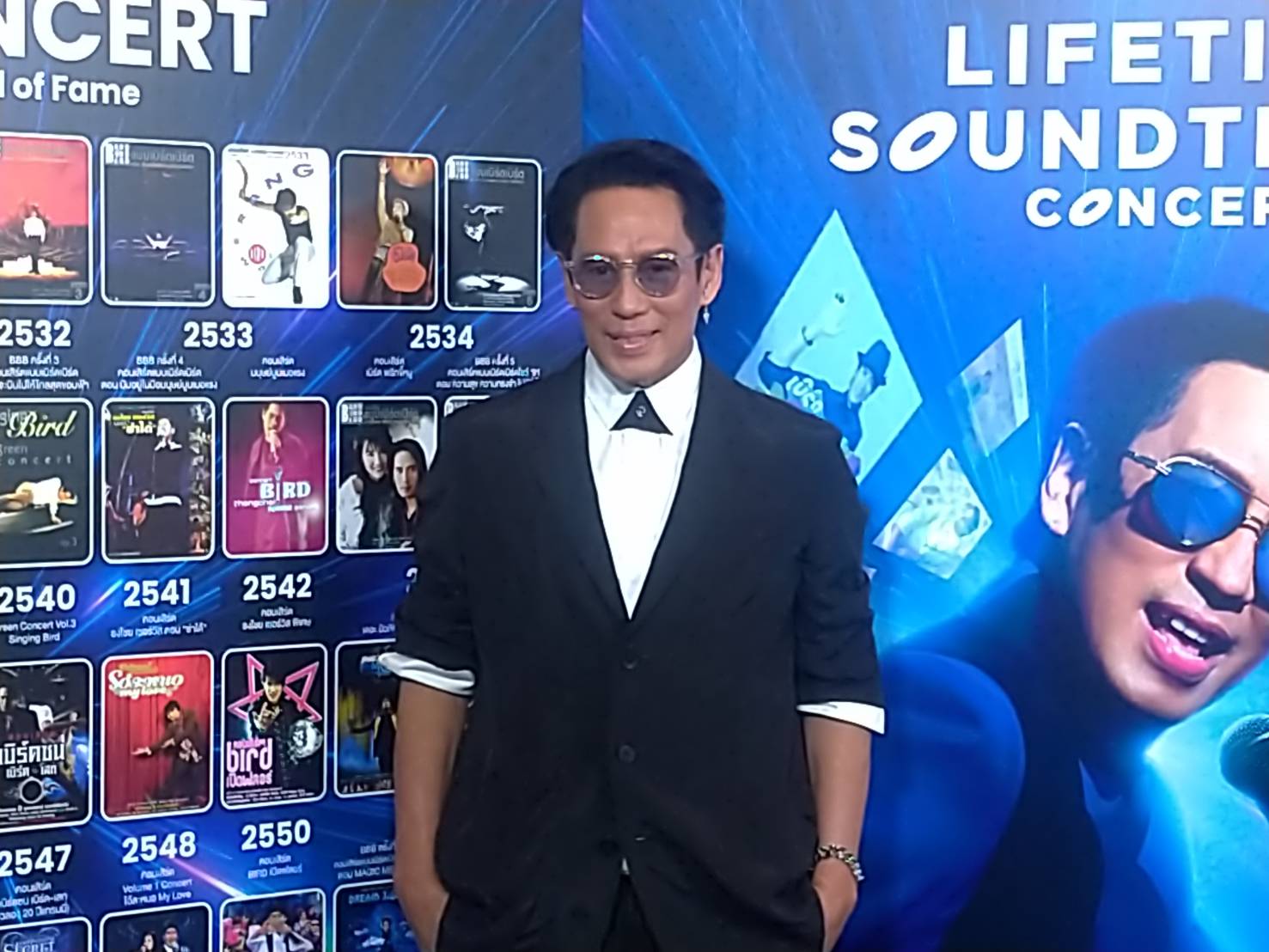 เบิร์ด ธงไชย พร้อมจัดเต็มความสุข คอนเสิร์ตใหญ่ในรอบ 3 ปี เบิร์ด ธงไชย พร้อมจัดเต็มความสุข คอนเสิร์ตใหญ่ในรอบ 3 ปี