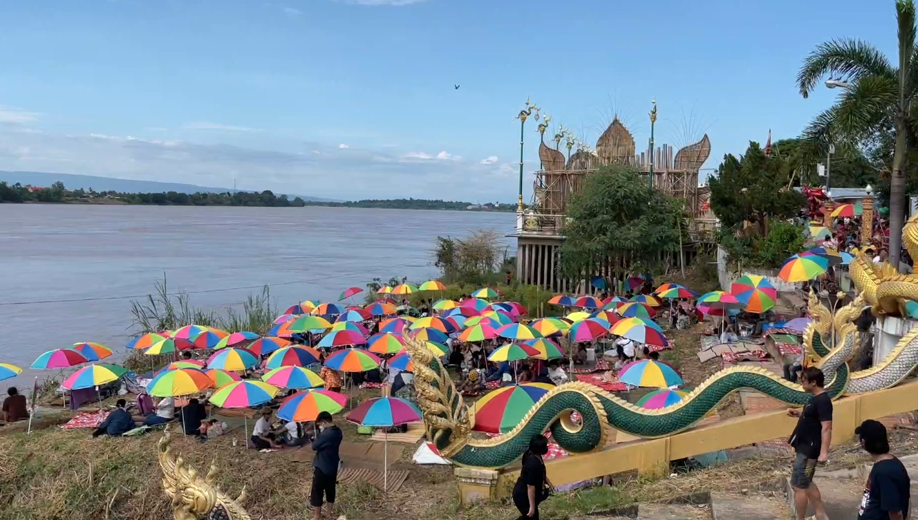 บั้งไฟพญานาค หนองคาย 2565 ท่องเที่ยวคึกคักจับจองริมโขง