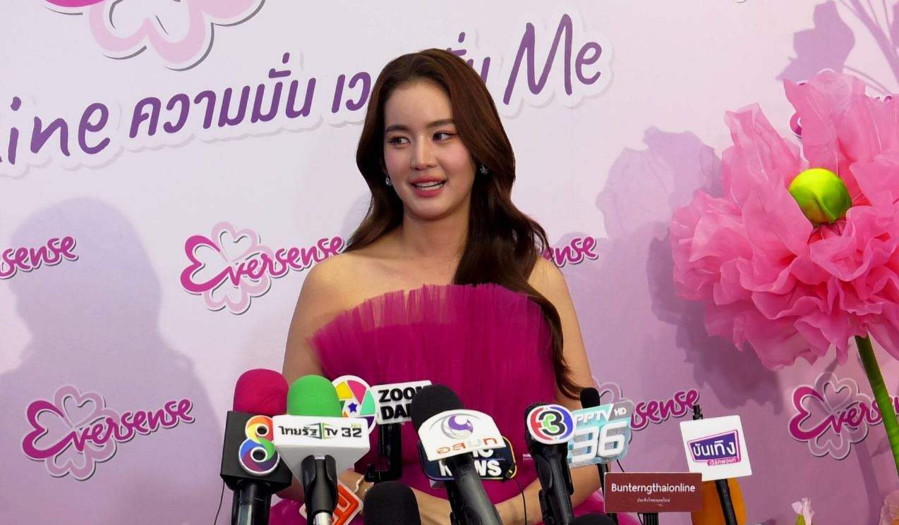 “โบว์ เมลดา” ปลื้ม “อาเล็ก” เซอร์ไพรส์วันเกิดกลางดึก พร้อมของขวัญชิ้นพิเศษ