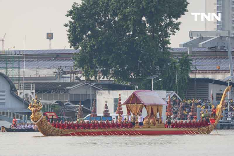ซ้อมใหญ่เสมือนจริงครั้งแรก ขบวนพยุหยาตราทางชลมารค ในพระราชพิธีเสด็จพระราชดำเนินถวายผ้าพระกฐิน ณ วัดอรุณราชวรารามราชวรวิหาร ซ้อมใหญ่เสมือนจริงครั้งแรก ขบวนพยุหยาตราทางชลมารค ในพระราชพิธีเสด็จพระราชดำเนินถวายผ้าพระกฐิน ณ วัดอรุณราชวรารามราชวรวิหาร