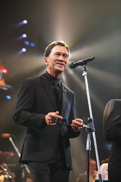 วินัย พันธุรักษ์ ใจหาย!! หลัง ต้อย เศรษฐา จากไปอย่างสงบ เผยได้พูดคุยและส่งภาพความทรงจำให้กันและกัน วินัย พันธุรักษ์ ใจหาย!! หลัง ต้อย เศรษฐา จากไปอย่างสงบ เผยได้พูดคุยและส่งภาพความทรงจำให้กันและกัน