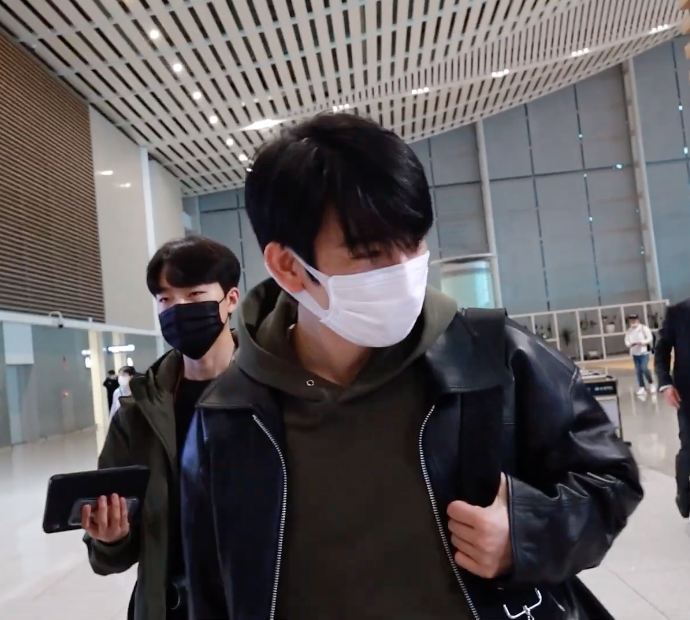 คิดถึงไม่ไหว!! แฟนๆ ติดแฮชแท็กรอต้อนรับ ‘จินยอง GOT7’ ลัดฟ้าจัดแฟนมีตในไทย คิดถึงไม่ไหว!! แฟนๆ ติดแฮชแท็กรอต้อนรับ ‘จินยอง GOT7’ ลัดฟ้าจัดแฟนมีตในไทย