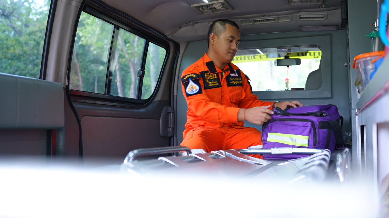 คนดีต้องมีที่ยืน โลกต้องดีกว่า : เปิดเรื่องราว ครูบานักกู้ภัย กับมุมมองการทุจริตเงินทอนวัด