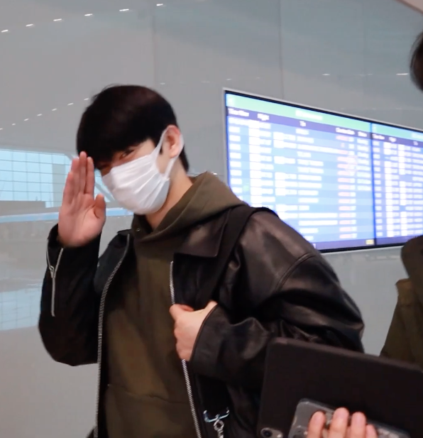คิดถึงไม่ไหว!! แฟนๆ ติดแฮชแท็กรอต้อนรับ ‘จินยอง GOT7’ ลัดฟ้าจัดแฟนมีตในไทย คิดถึงไม่ไหว!! แฟนๆ ติดแฮชแท็กรอต้อนรับ ‘จินยอง GOT7’ ลัดฟ้าจัดแฟนมีตในไทย