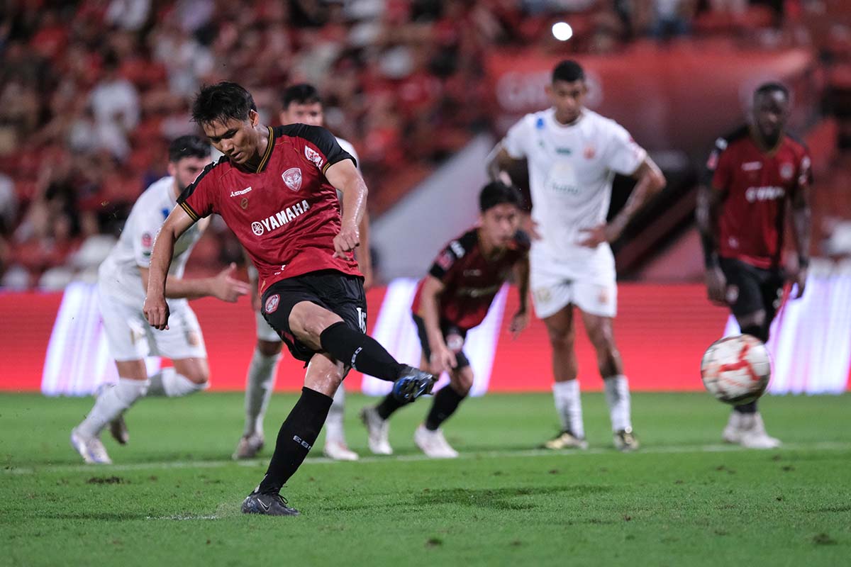 (คลิปไฮไลท์) ปรเมศย์ ซัดประตูโทน เมืองทอง เฉือน ลำพูน 1-0 ประเดิมคว้าชัยไทยลีก