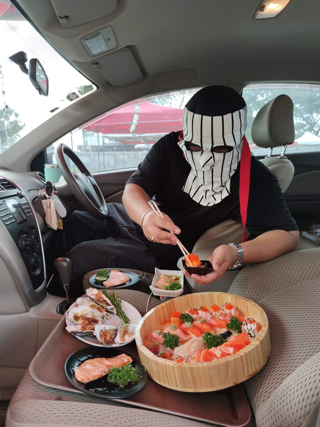ร้านซูชิสู้โควิด!นั่งทานที่ร้านไม่ได้ผุดบริหาร “Drive-In Buffet” ร้านซูชิสู้โควิด!นั่งทานที่ร้านไม่ได้ผุดบริหาร “Drive-In Buffet”