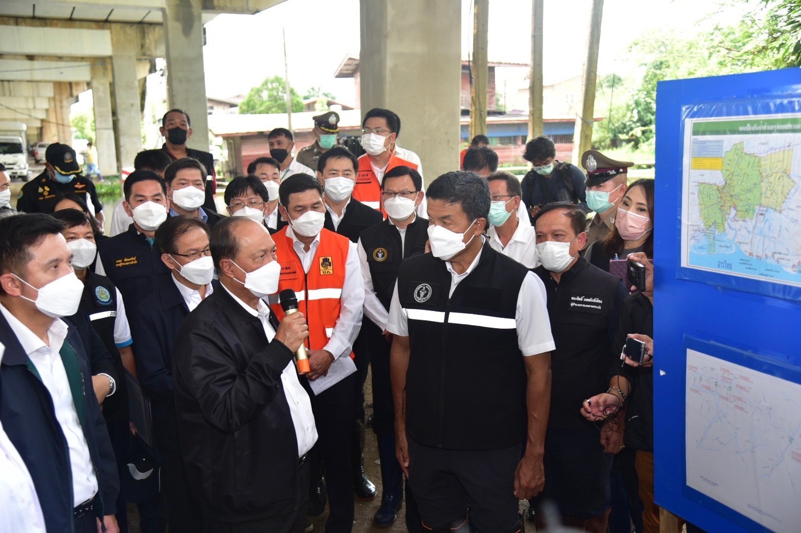 MEA ร่วมติดตาม มท.1 ลงพื้นที่ติดตามแก้ไขสถานการณ์น้ำท่วมเขตลาดกระบัง